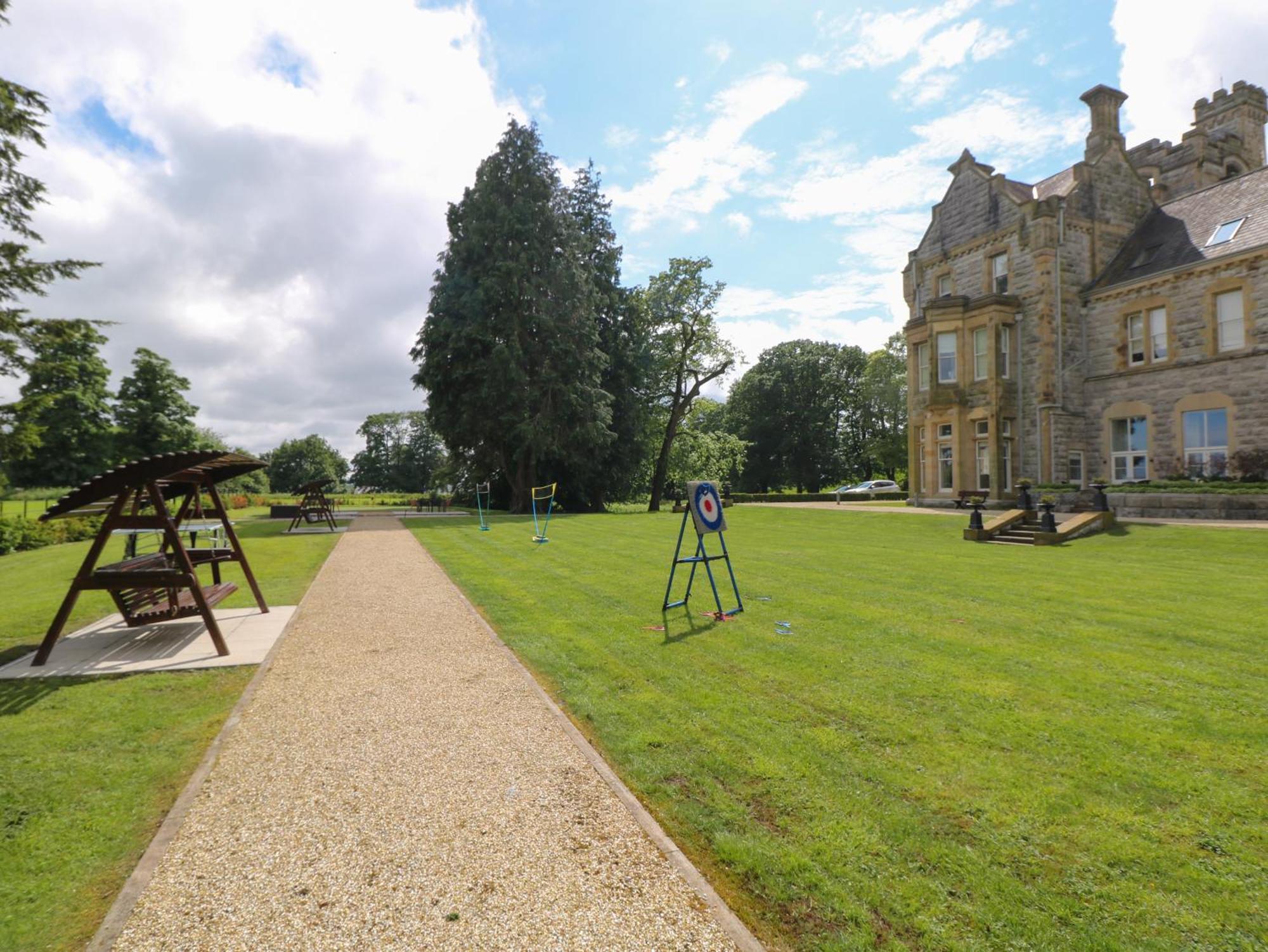 The Violet Suite Stone Cross Mansion Ulverston Exterior foto